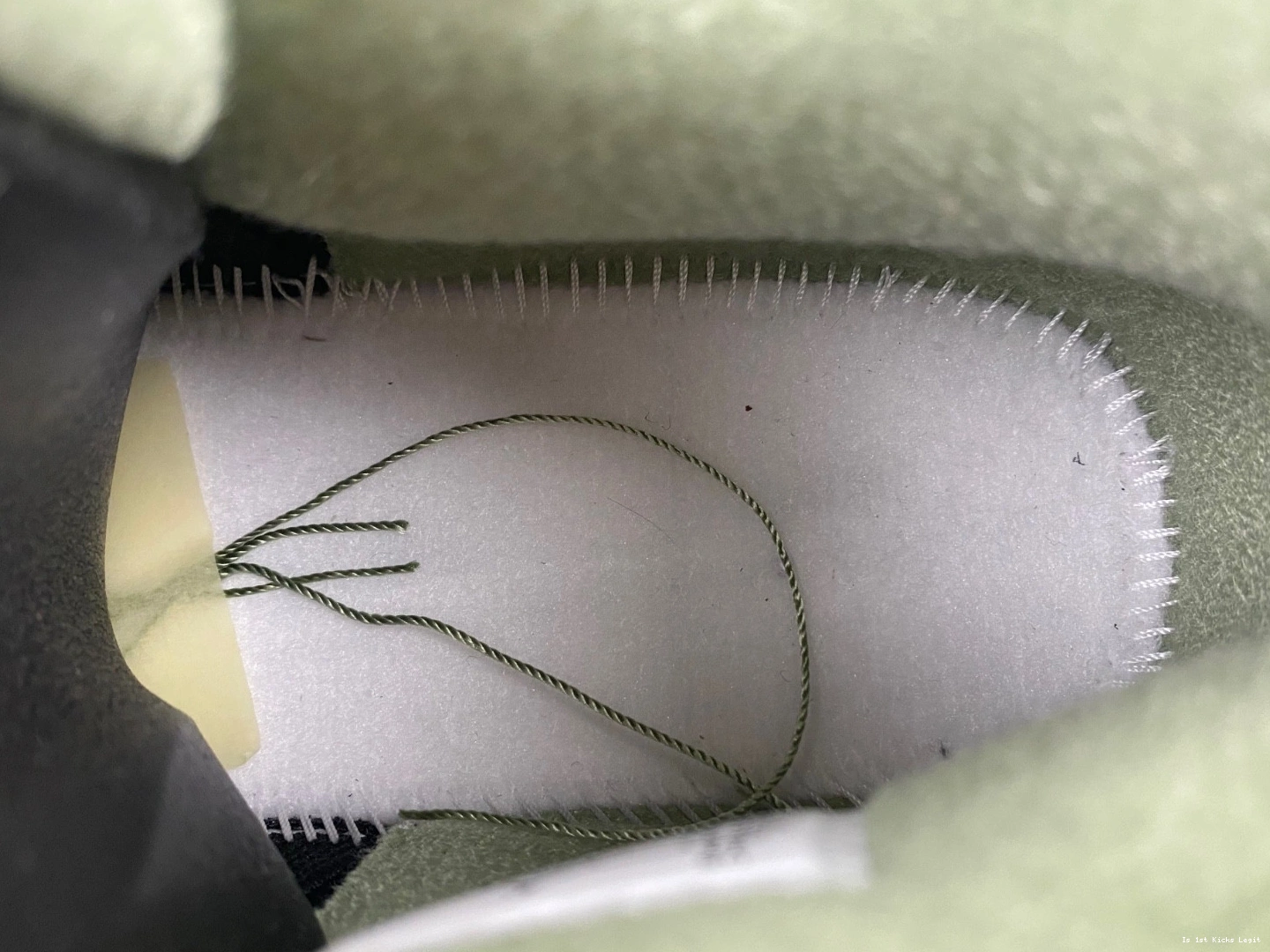 Green Jordan Air Seafoam WMNS Oil 4 AQ9129-103 1223